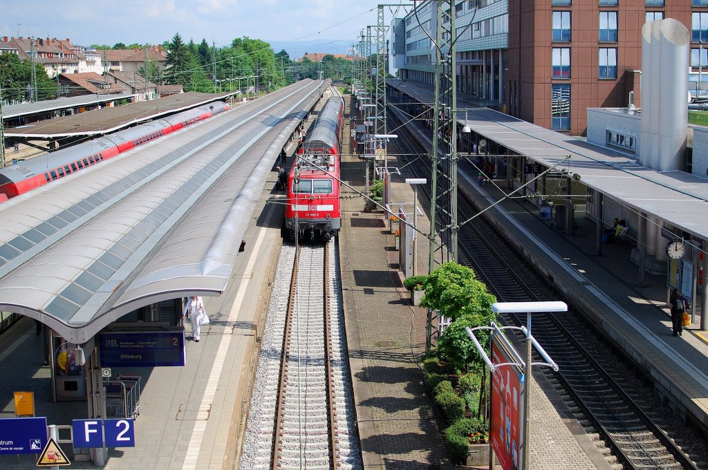Nordansicht auf das Freiburger Hbf am sonnigen 06. 08 2010.