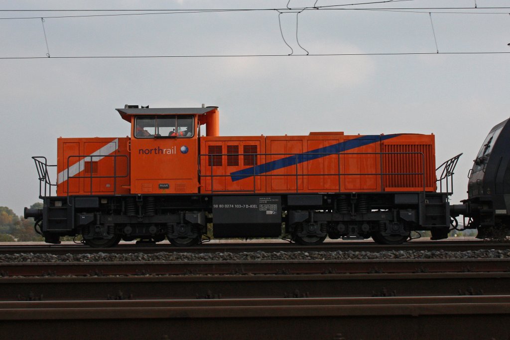 Norhrail 274 103 am 18.10.10 in Hamburg an der Sdderelbbrcke