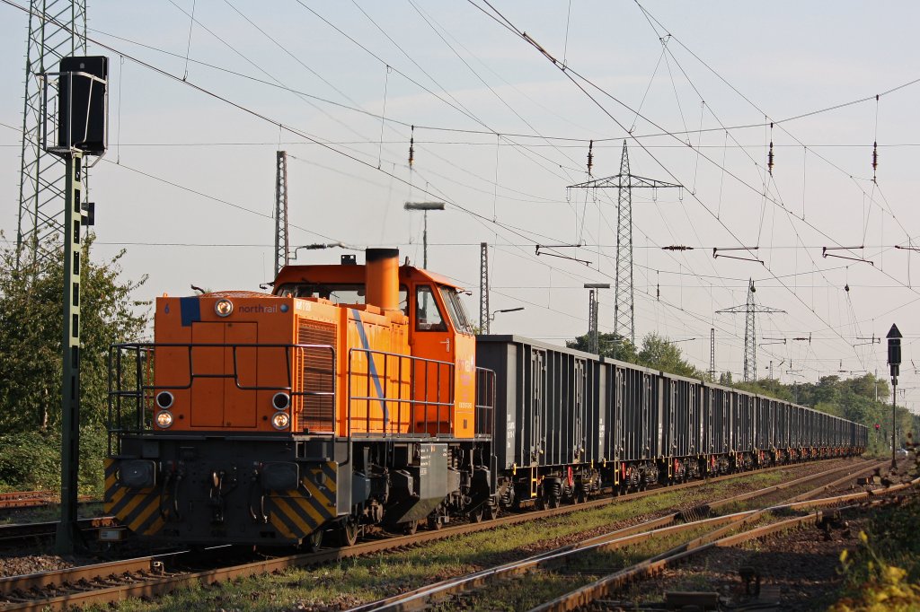 Northrail 275 837 bzw Wanne-Herner Eisenbahn Lok 6 am 4.9.12 mit einem Eaos Zug bei der Durchfahrt durch Ratingen-Lintorf.