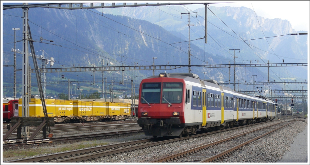 NPZ RBDe 560 als Regio 7870 Chur-Ziegelbrcke trifft in Landquart ein. (12.07.2010)