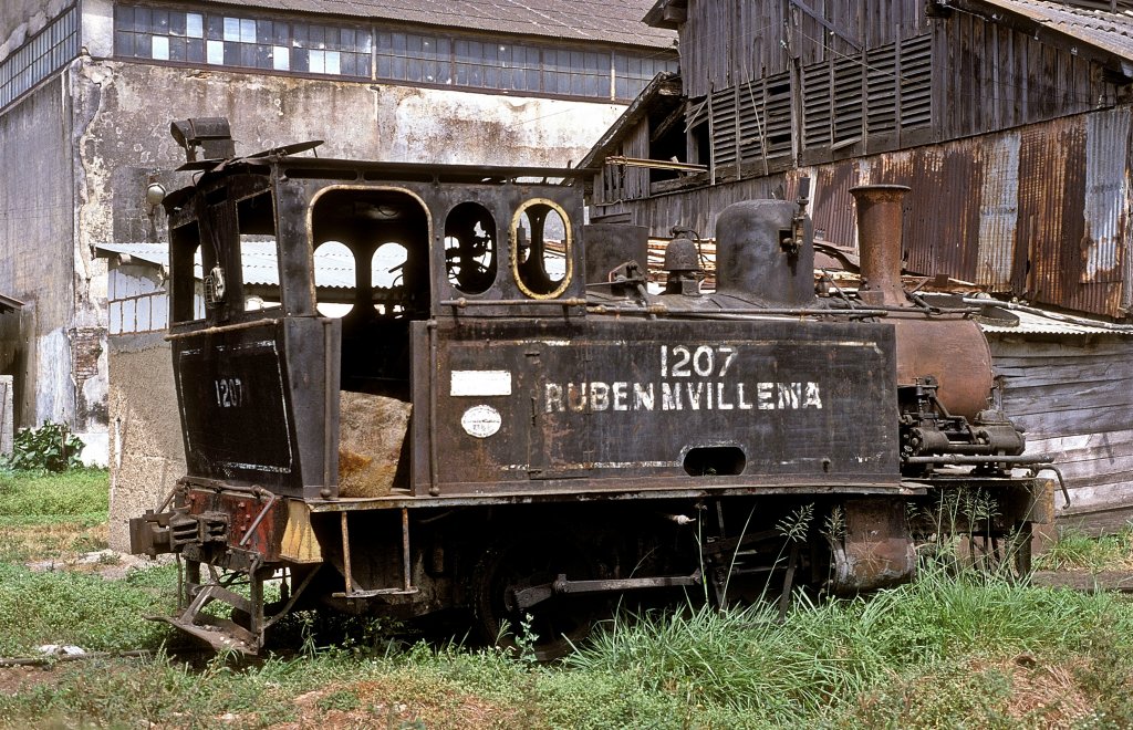  Nr. 1207  Ruben M. Villena  30.03.01