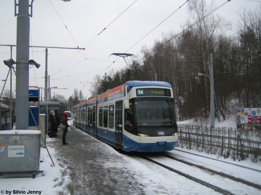 Nr. 3042 (VBZ Be 5/6 ''Cobra'') am 28.1.2010 beim Milchbuck, wo der Schnee ein wenig nachgelassen hat.