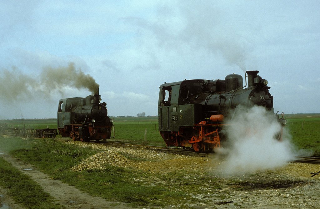 Nr.21 + Nr.20  Schierwaldenrath  12.04.82