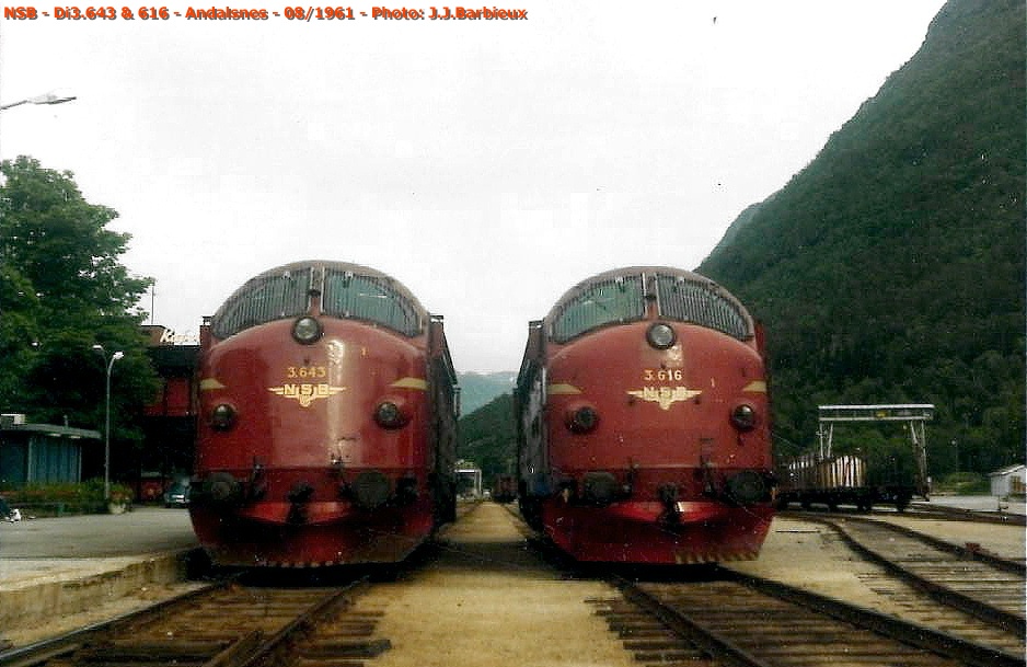 NSB - Sommer 1981 - Ich habe Glck gehabt : zwei Di3, 643 & 616 nebeneinander in Andalsnes die fr einen Zug warten um nach Dombas zu fahren. (Foto : J.J. Barbieux) 