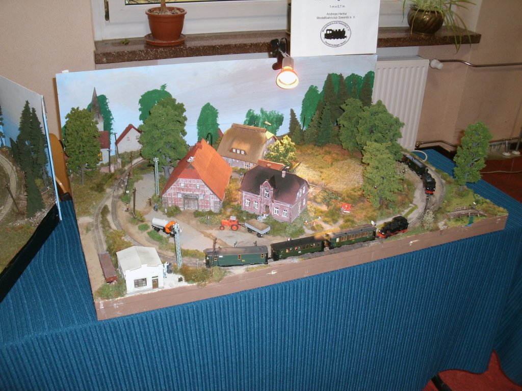 Nur 1m x 0,7m Gro ist diese H0e Anlage die man,am 29.Dezember 2012,in Sassnitz bestaunen konnte.