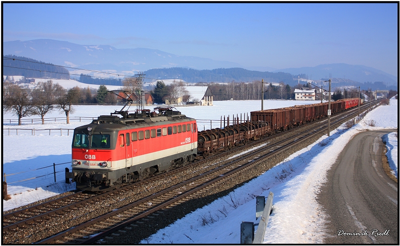 Nur noch wenige 100 Meter hat die 1142 554 zu bewltigen bis Sie mit dem 56603 den Zugendbahnhof Knittelfeld erreicht! 30.12.2010
