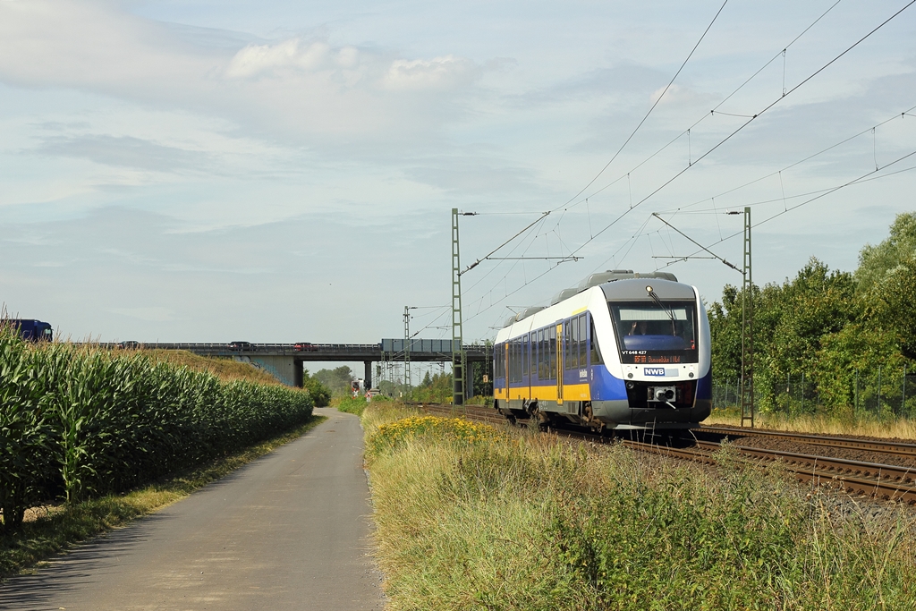 NWB VT 648 427 in Meerbusch-Osterath am 17.8.2012 