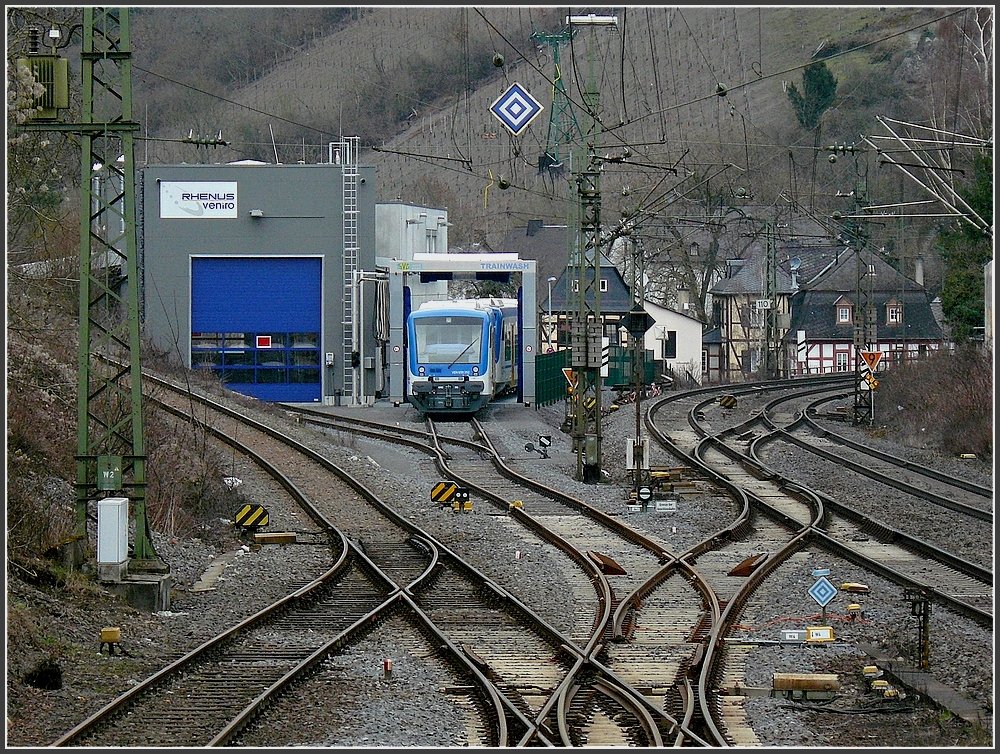 Obwohl zur Zeit auf der Hunsrckbahn noch lokbespannte Zge fahren, stehen die neuen Triebzge in Boppard bereits in den Startlchern. 20.03.10 (Hans)  