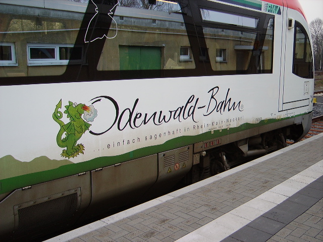 Odenwaldbahn Beschriftung eines VIAS Itino am 25.02.11 in Gro Umstadt