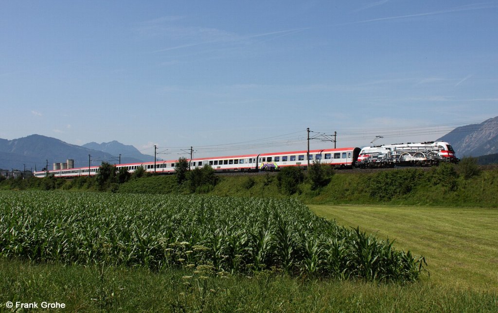 BB 1216 020-8 ( E 190 020 )   175 Jahre Eisenbahn fr sterreich   vor EC 82 Innsbruck - Mnchen , KBS 300 Brenner - Salzburg, fotografiert bei Bichlwang am 19.07.2012 