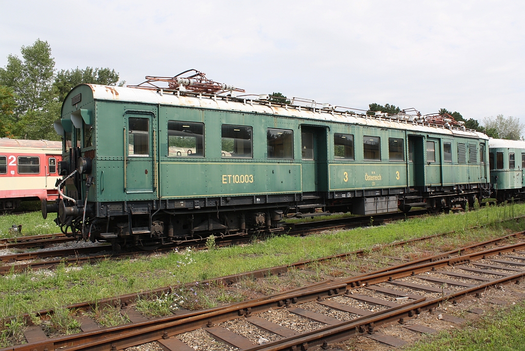BB 4041.03, lackiert und beschriftet als BB ET 10.003 am 29.Juli 2012 im Heizhaus Strasshof.

