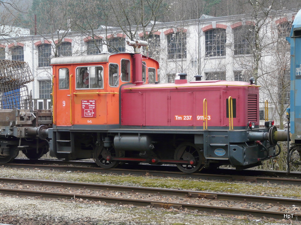 OeBB - Dieselrangierlok Em 2/2  9 in Klus am 12.03.2011