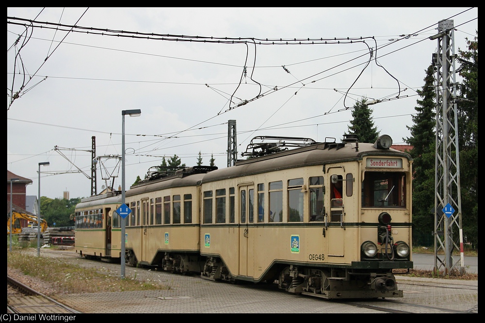 OEG 47/48 wird am 23. Juli 2010 in die Wagenhalle gedrckt.