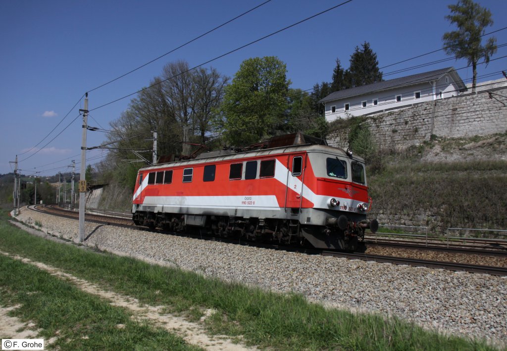 GEG 1110 522-8 auf Leerfahrt Richtung Wels, Passauer Bahn KBS 150 Wien - Passau, fotografiert am Granitwerk Schrding am 25.04.2010 
