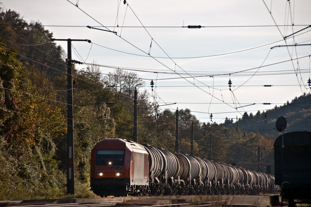 lwagenzug nach Ingolstadt am 08.10.10 in Wernstein.
