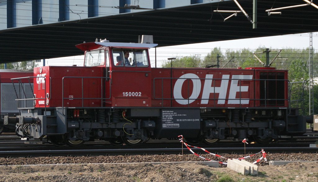 OHE 150002 rangiert am 26.4.11 im Gbf Alte Sderelb