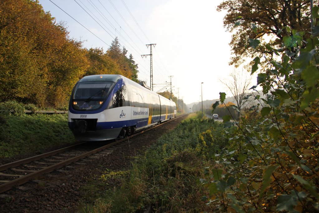 OLA 0008 auf dem Weg nach Stralsund am 18.10.2011 bei Neubrandenburg