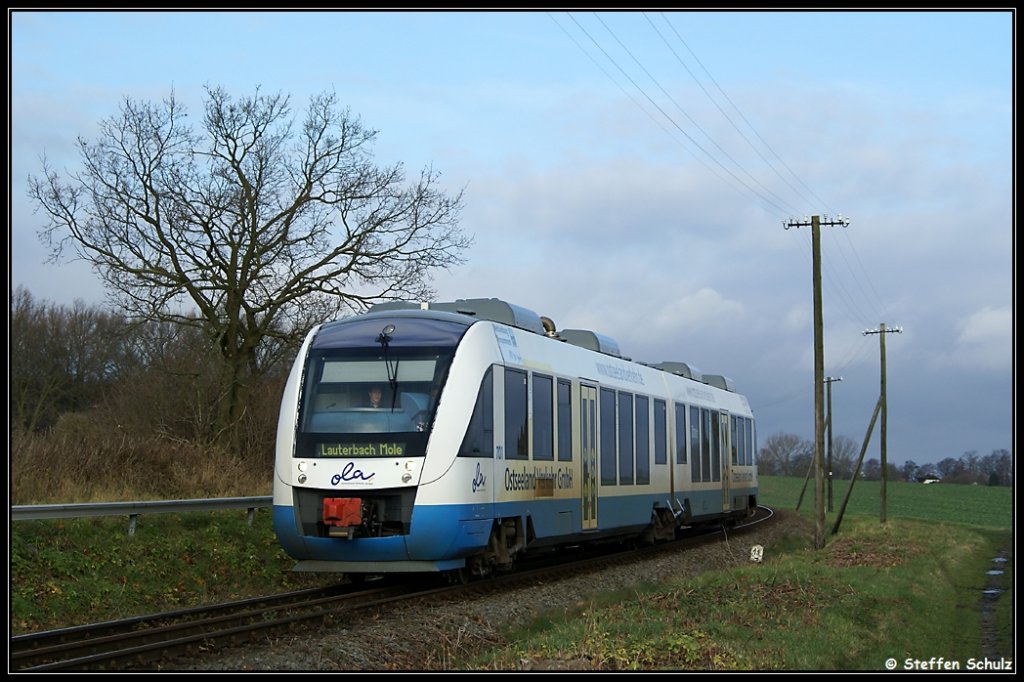 OLA VT 701 am 28.11.09 zwischen Putbus und Lauterbach auf Rgen. Ab dem Fahrplanwechsel wird hier die Press mit einem Regioshuttel verkehren.
