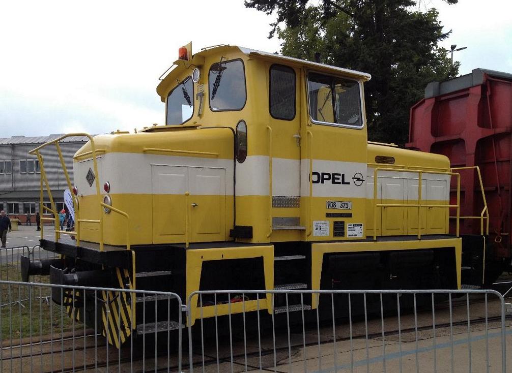 Opel-Werkslokomotive von O&K, aufgenommen am 22.09.2012 am Tag der offenen T�r zum 150-j�hrigen Opel-Jubil�um, Werksgel�nde R�sselsheim


