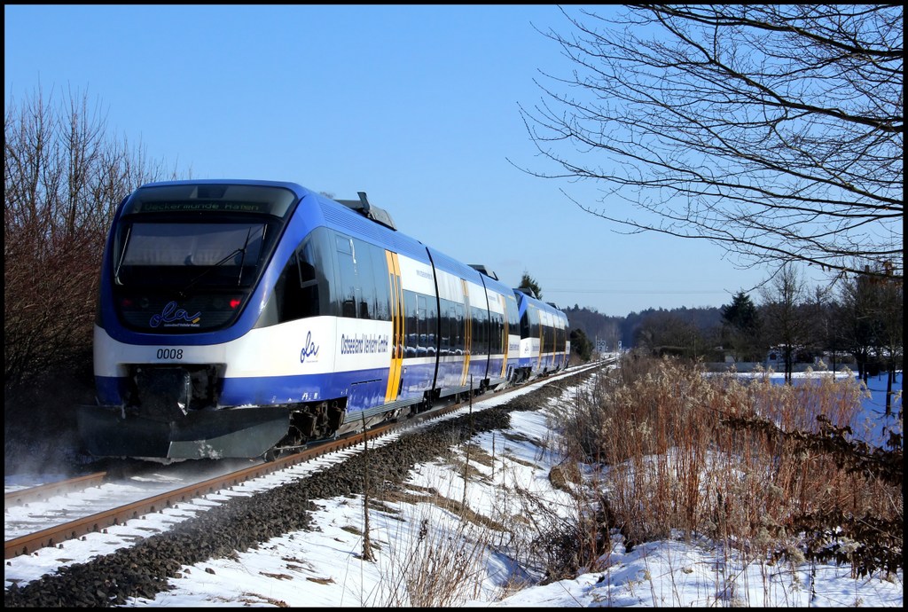 Ostseeland Verkehr GmbH VT 0008 und VT 0004 als OLA nach Ueckermnde Stadthafen am 13.03.13 in Torgelow