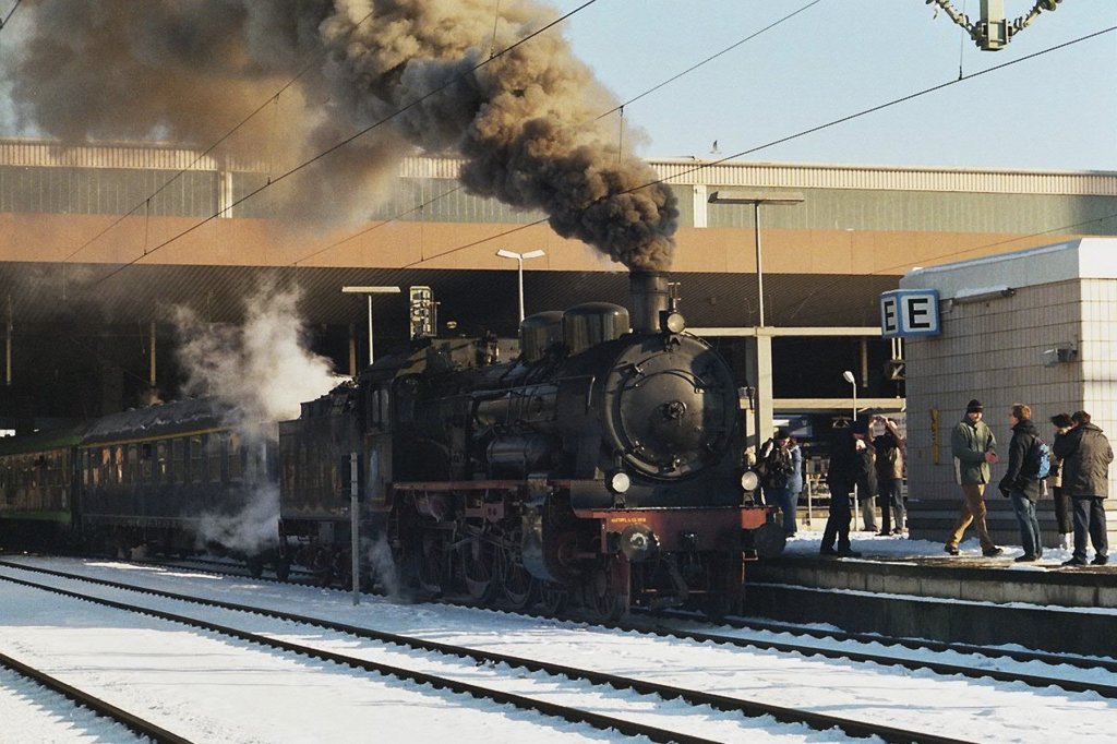 P8 2455 (Posen) am 10.01.09 in Dsseldorf Hbf. 