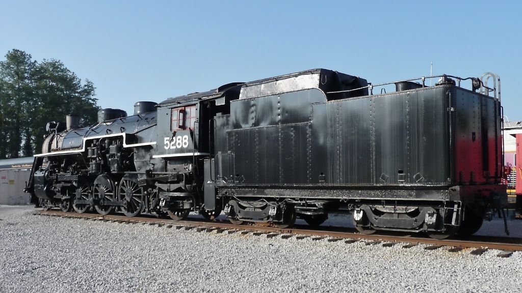 Pacific der CNR, #8255, im Ausstellungsgelnde der Tennessee Valley Railroad (Chattanooga, 30.5.09).