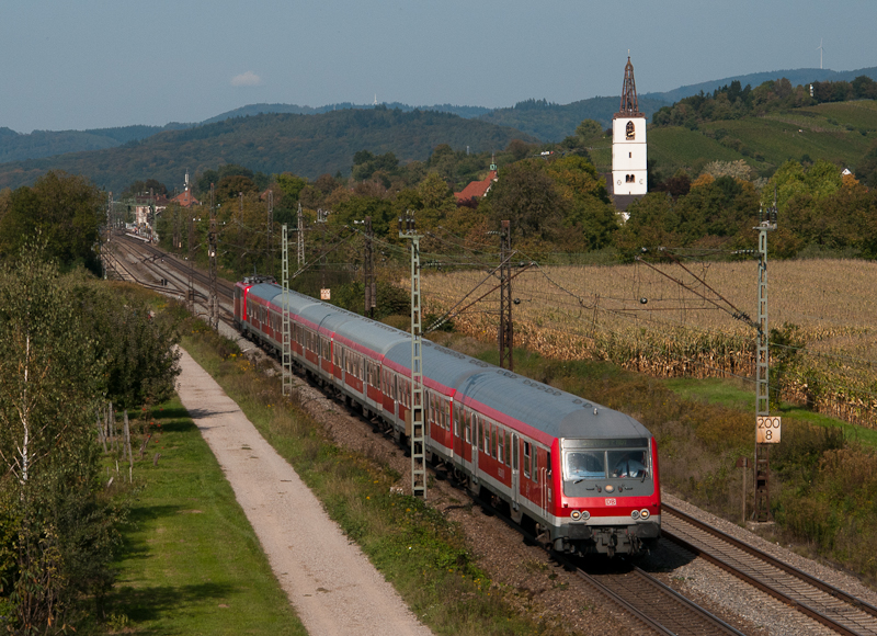 Papstsonderzug aus Stuttgart am 25. September 2011 bei Denzlingen. Gru an das Zugpersonal.