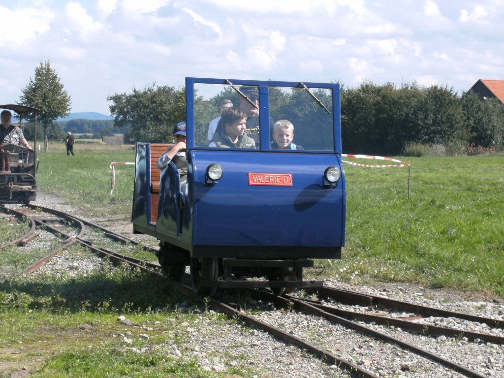 Parade der Feldbahnen im LWL-Ziegeleimuseum Lage (Lippe) am 05. Septembet 2010 - Motordraisine