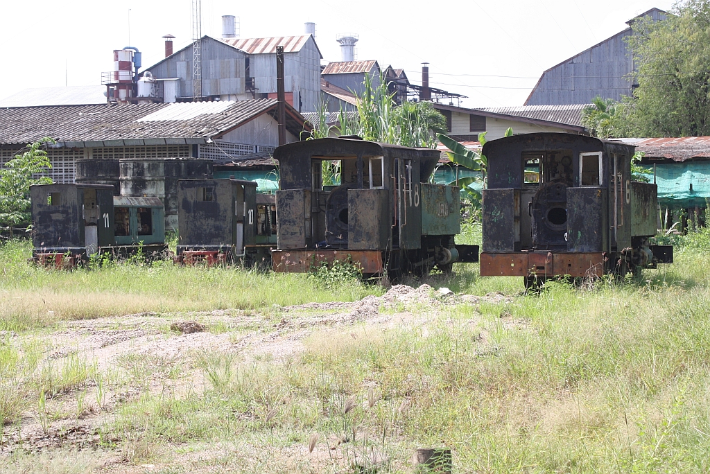 Parade der TPI-Ko Kha Lokomotiven No.11, 10, 8 und 6 am 25.Oktober 2011 in Ko Kha.