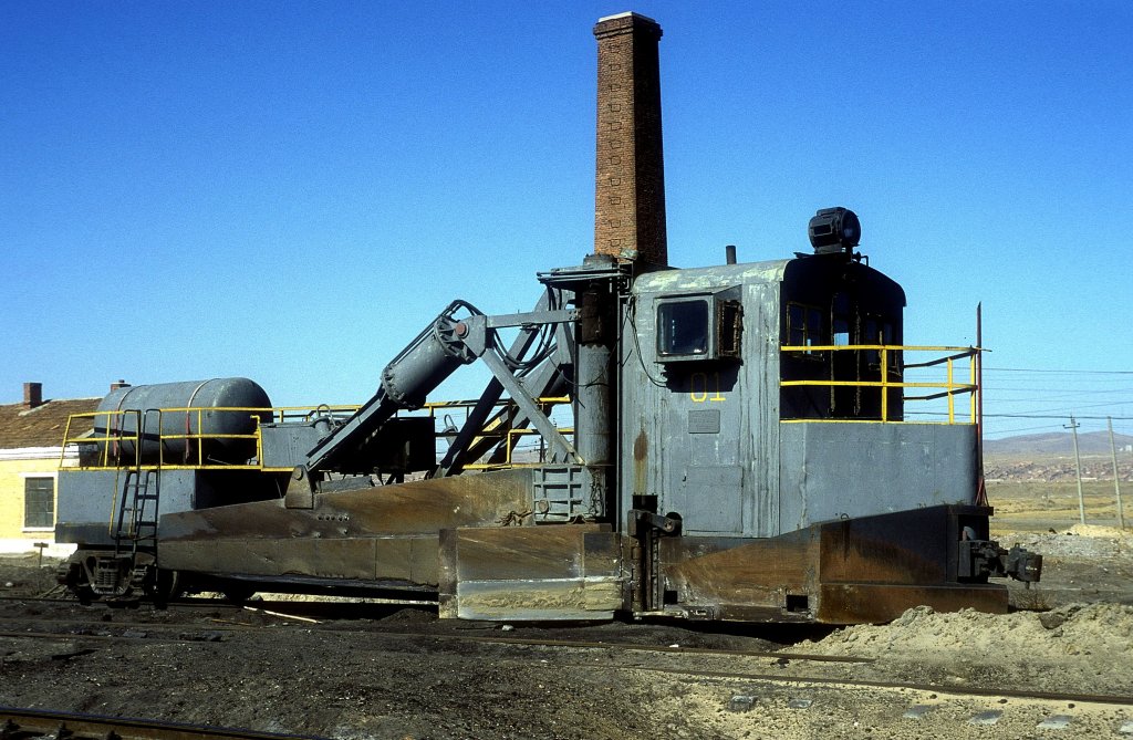 Pfug 01  Tagebau Zhalai Nuoer  23.04.00