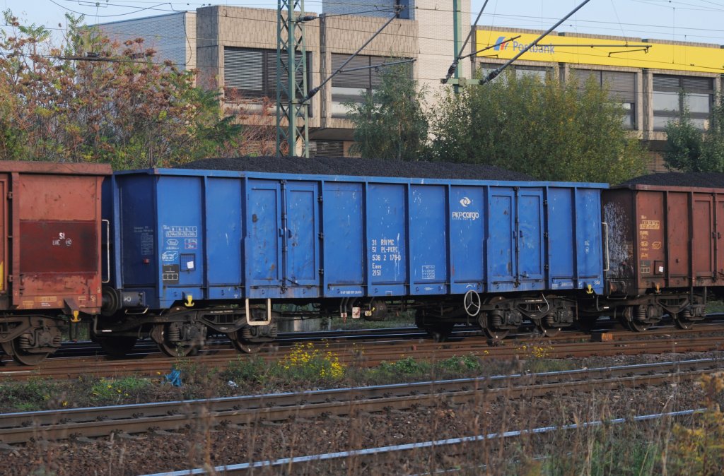 PKP Cargo Gtergwagen, mit Kohle beladen in einen Gterzug am 18.10.2010