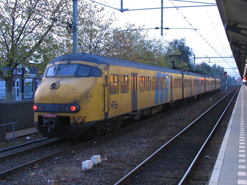 Plan T auf Bahnhof Almelo am 25-10-2008.