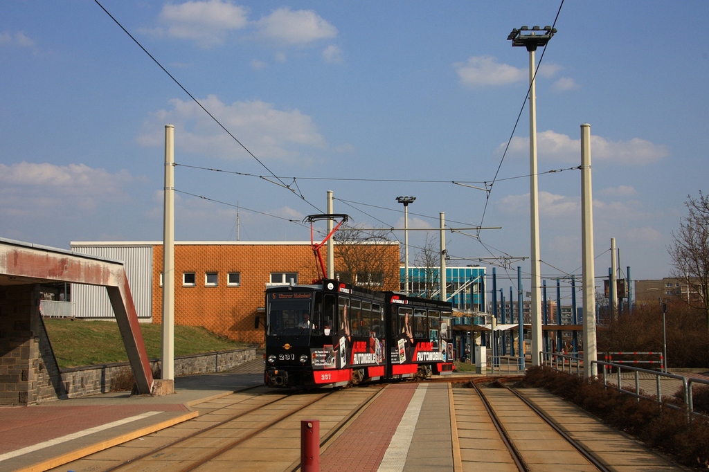 Plauen - PSB/Linie 5 - 231 bei Einf. in die Endhst. Oberer Bahnhof/Stadtpark am 30.03.2011