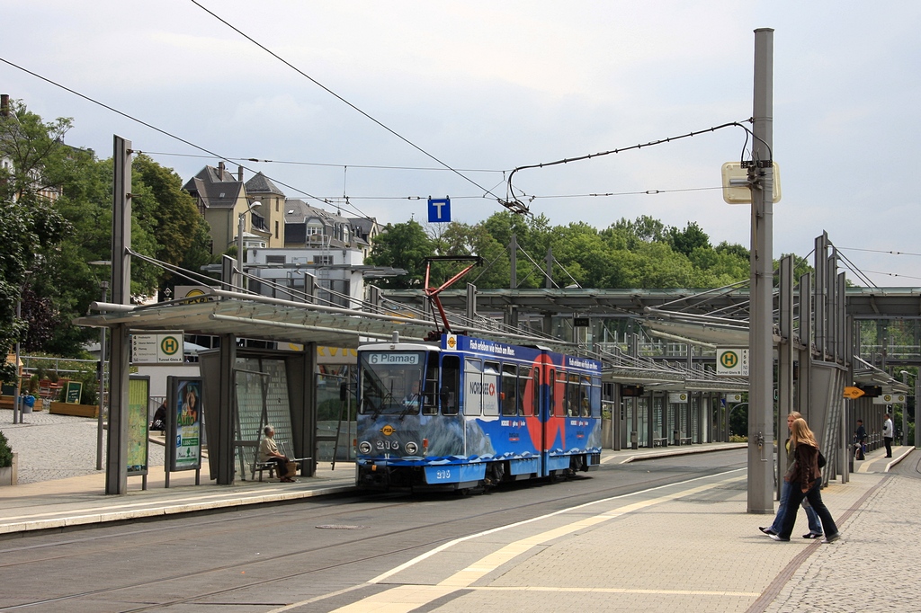 Plauen - PSB/Linie 6 - 216 in der Hst. Tunnel am 24.07.2008