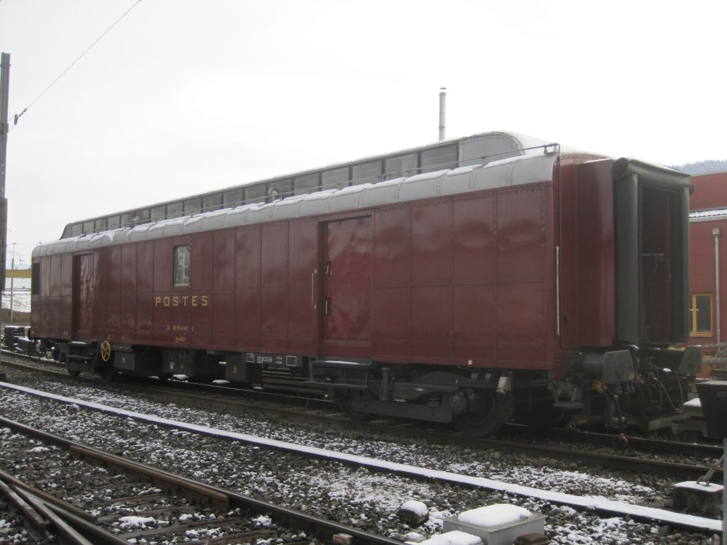 Postwagen der William Cook Rail in Samstagern
aufgenommen am 25.11.2010