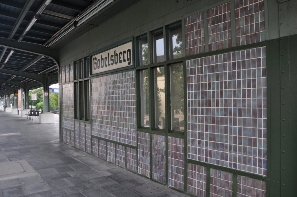 POTSDAM, 18.08.2010, S-Bahnhof Babelsberg