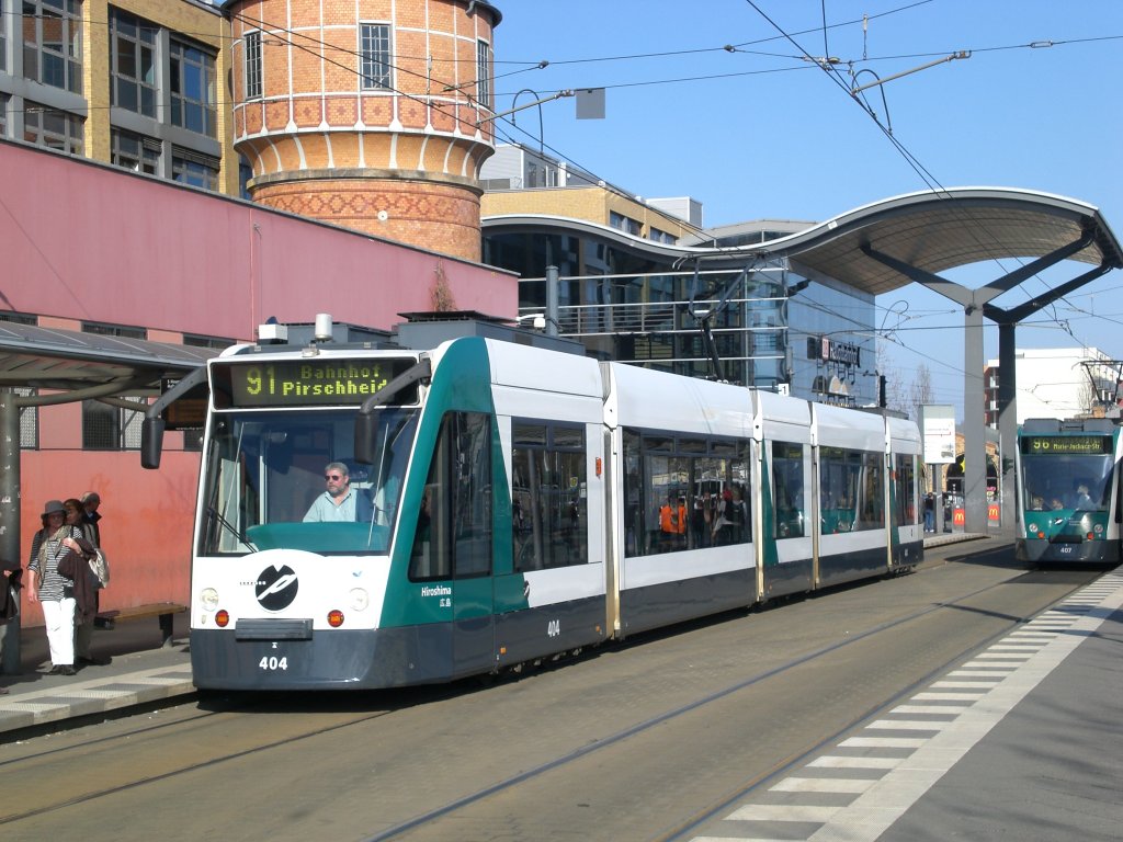 Potsdam: Straenbahnlinie 91 nach Bahnhof Pirschheide am Hauptbahnhof.(18.4.2010) 