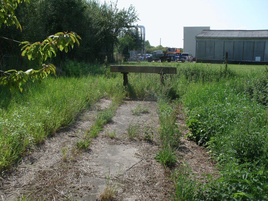 Prellbock von der ehmaligen Greifswalder Anschlubahn am 10.August 2013.