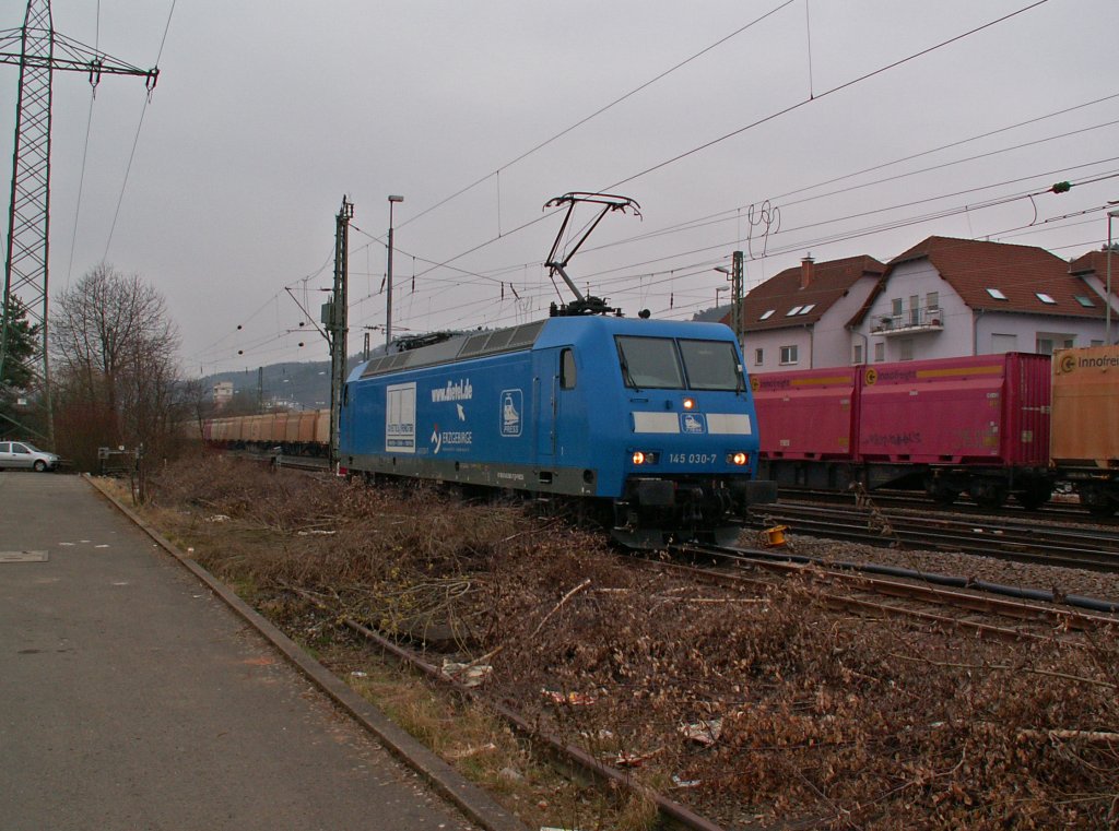 Press 145 085 am 5.4.13 in Landstuhl von der Fensterwerbe-Seite.