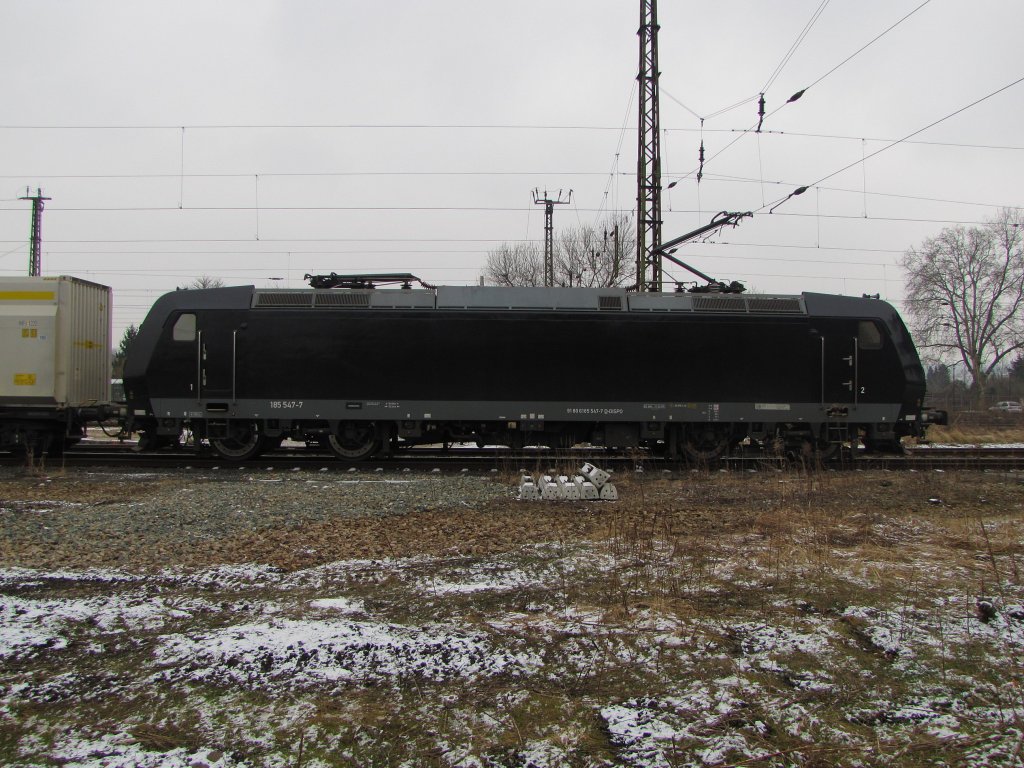 PRESS 185 547-7 (91 80 6185 547-7 D-DISPO) mit innofreight-Wagen Richtung Gro�heringen, in der �berholung in Naumburg (Saale) Hbf; 19.02.2011