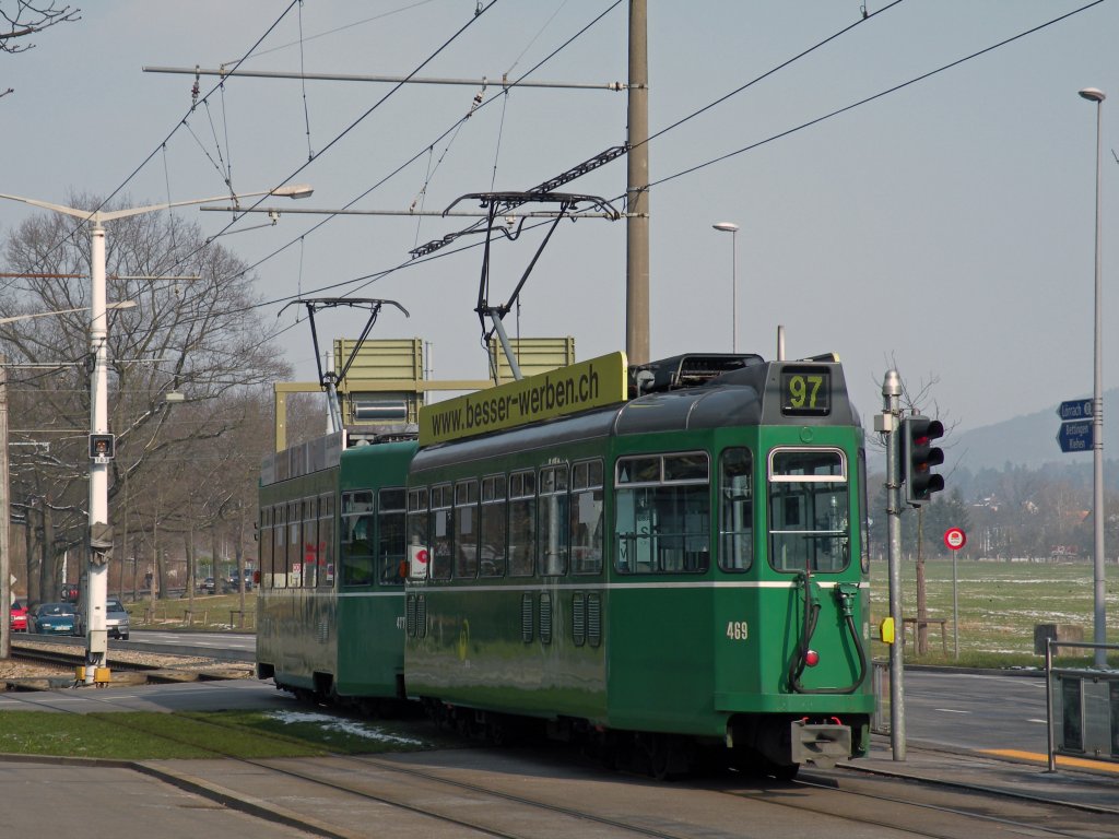 Probefahrt mit Be 4/4 477 und Be 4/4 469 vor der Schlaufeneinfahrt am Eglisee. Die Aufnahme stammt vom 12.03.2010.