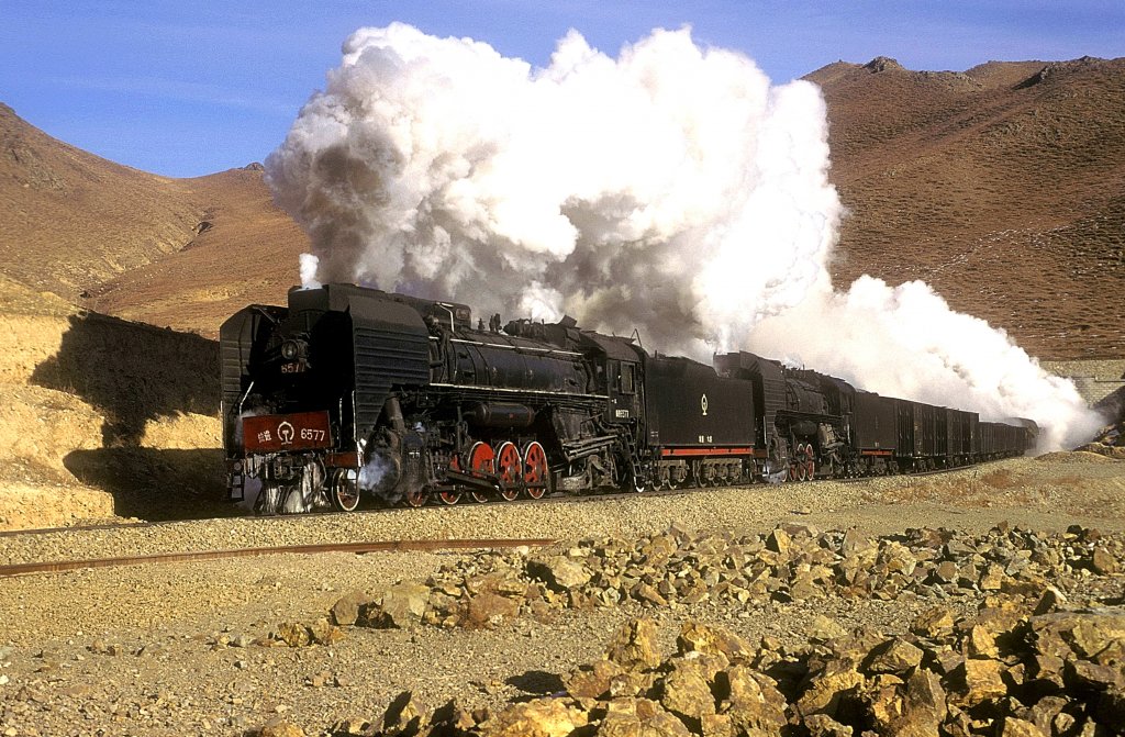 QJ 6577 + QJ 7063  bei Shangdian  01.01.98