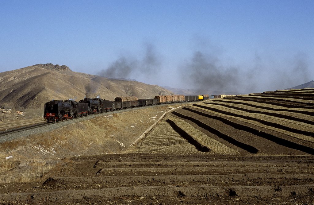 QJ 6878 + QJ 7041  Shangdian  25.10.99