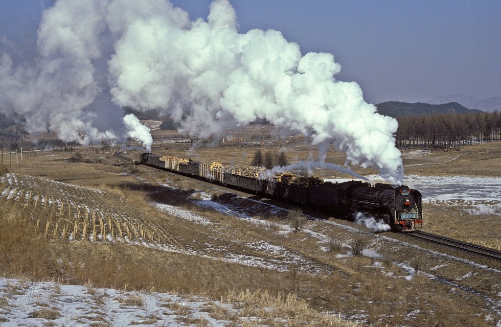 QJ 6963 + QJ 1764  bei Liushu  14.03.94