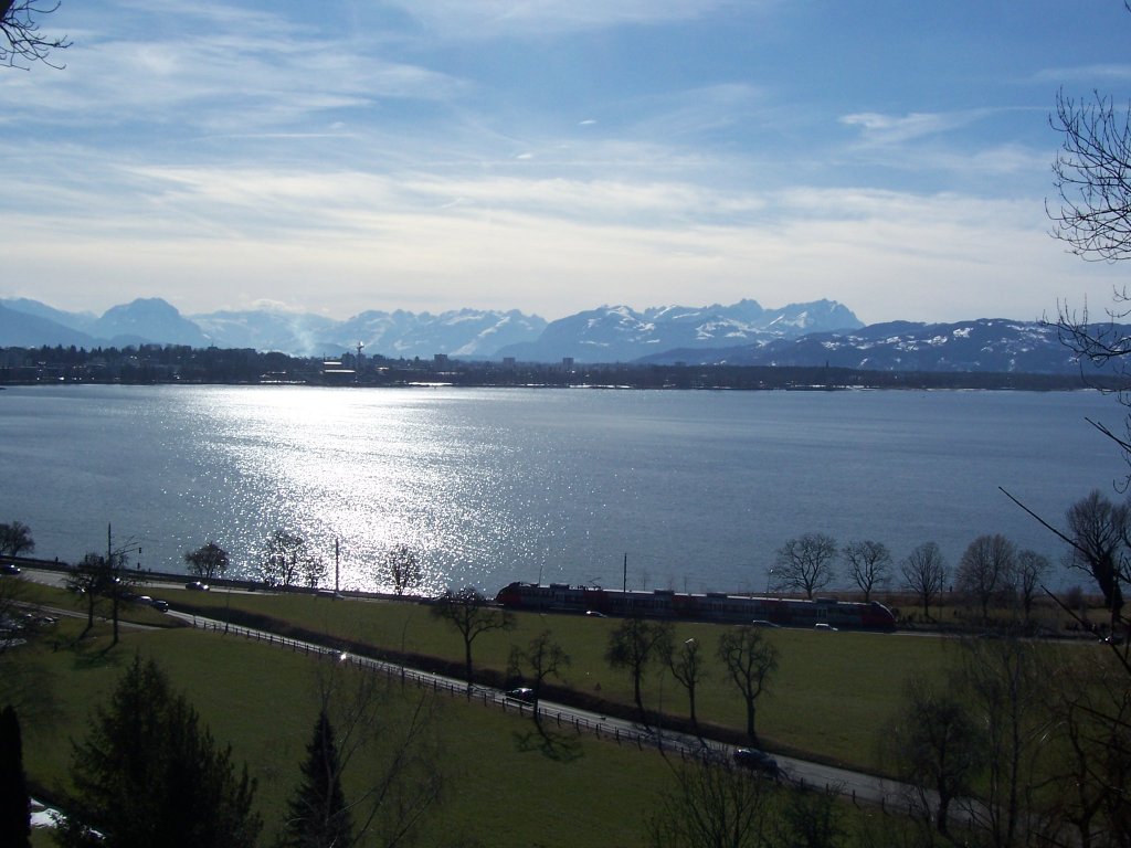 R 5636 von Bludenz nach Lindau Hbf kurz vor Erreichen des Bhf Lochau-Hrbranz am 21.02.2010.