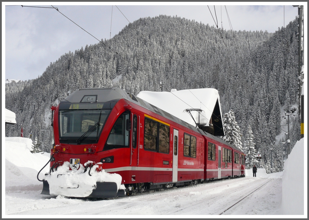 R1436 ABe 8/12 3515 in Litzirti. (09.01.2012)