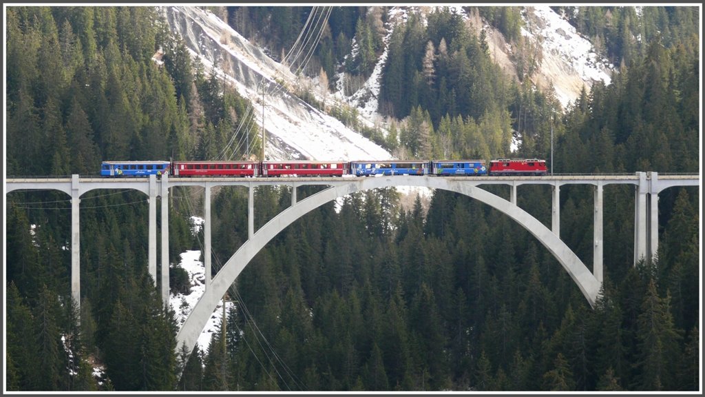 R1444 mit Ge 4/4 II 626 *Malans  auf dem Weg nach Chur. (25.03.2010)