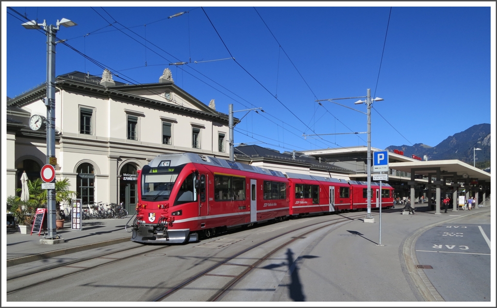 R1445 verlsst Chur Richtung Arosa. (20.10.2012)