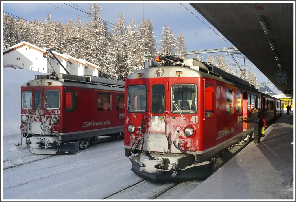 R1617 mit ABe 4/4 II 41 nach Tirano wird vor dem Schneerumzug mit ABe 4/4 II 43 auf die Strecke gehen. (zu meinem Glck, wie es sich noch herausstellen sollte) (12.01.2010)