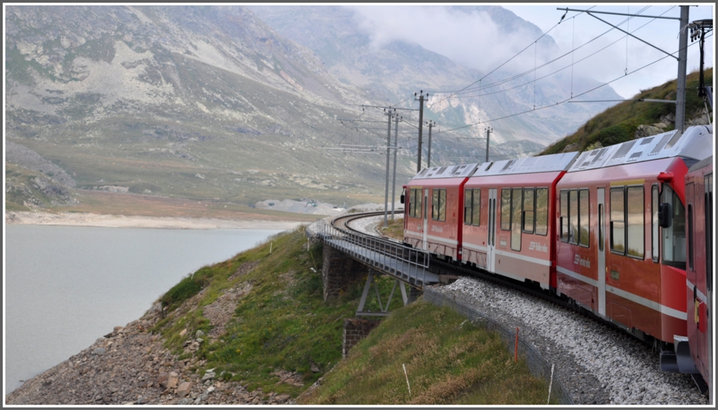 R1632 am Lago Bianco kurz vor der Passhhe. (12.08.2012)